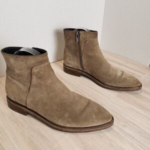 Via Spiga Women Evanna Water Resistant Suede Bootie Nude Taupe Side Zip Sz 7